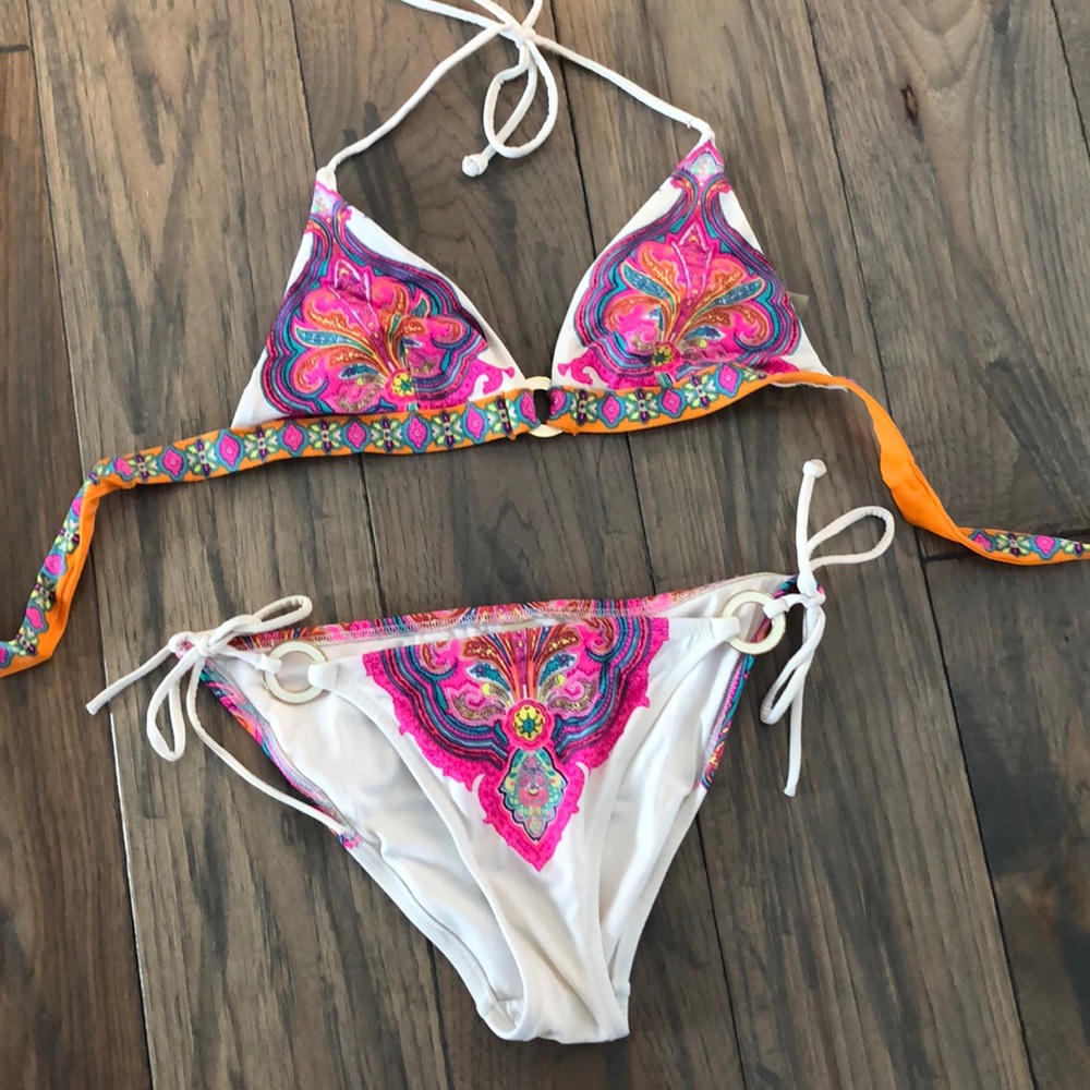 VS Bikini